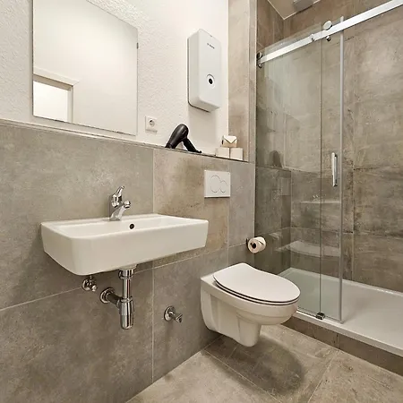 Tolstov - 4 Mit Terrasse Appartement