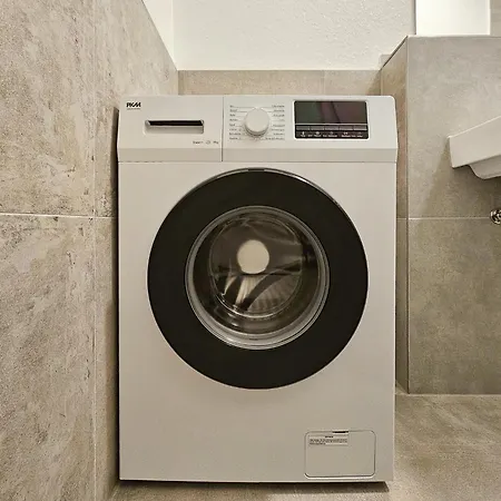 Appartement Tolstov - 4 Mit Terrasse Duisbourg